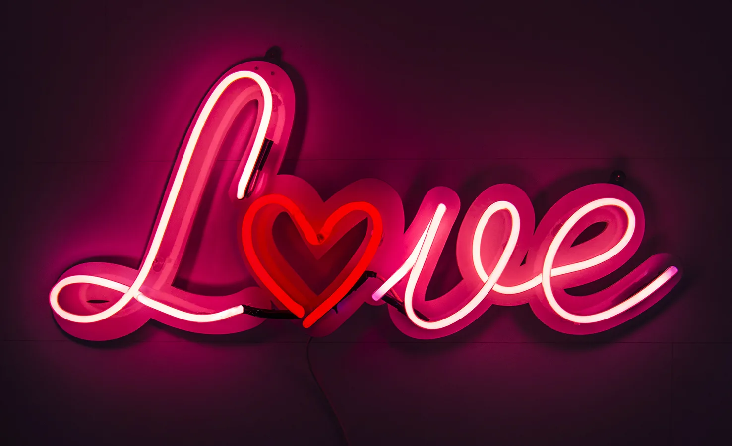 kemp london hire neon love red heart01 jpg